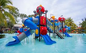 The Langit Duyong Marina Resort